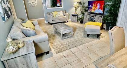 Enjoy spacious apartment near DWTN Knoxville - 15 min