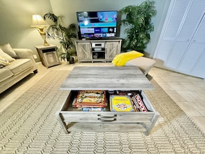 Télévision, jeux vidéo, lecteur de DVD, chaßne hi-fi