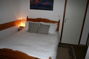 2 chambres, fer et planche Ă repasser, Wi-Fi, draps fournis