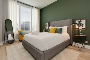 4 habitaciones, escritorio, tabla de planchar con plancha y wifi 