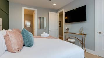 4 habitaciones, escritorio, tabla de planchar con plancha y wifi