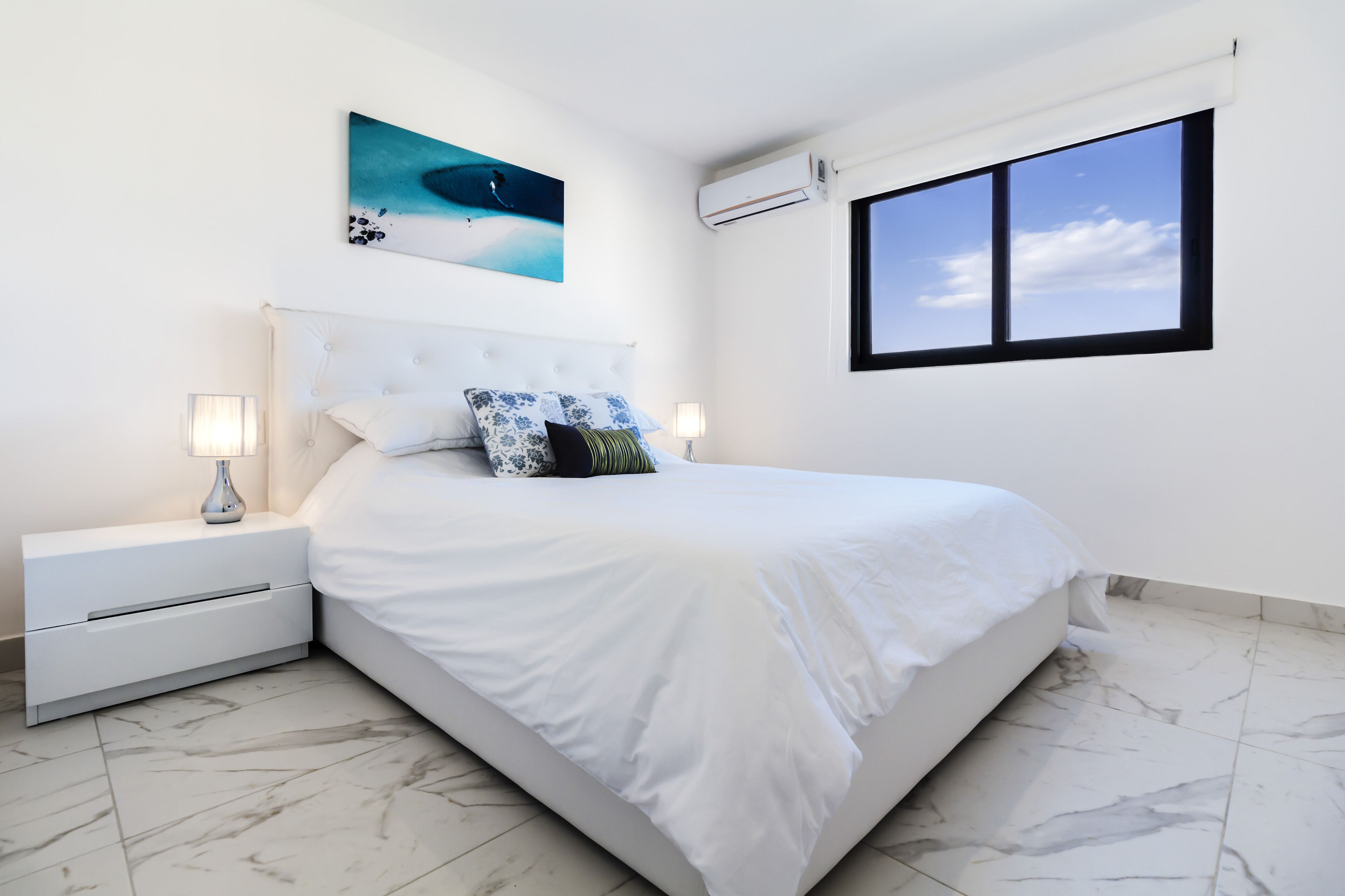 3 bedrooms, iron/ironing board, travel crib, free WiFi