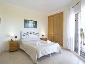 9 chambres, accès à Internet