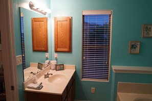 Vasca, asciugacapelli, asciugamani