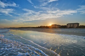 On the beach, sun-loungers, beach towels - Marriott Barony Beach Club Vacation Villa Weekly Rental on Beautiful HHI! (Hilton Head Island)