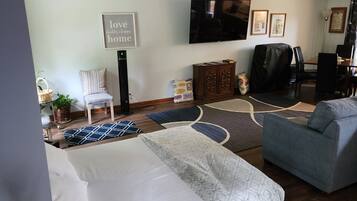 1 bedroom, iron/ironing board, free WiFi, bed sheets