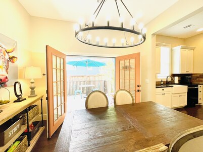 The Retreat @ Carlton Landing, an Elegant Farmhouse located in a 5 star resort!!
