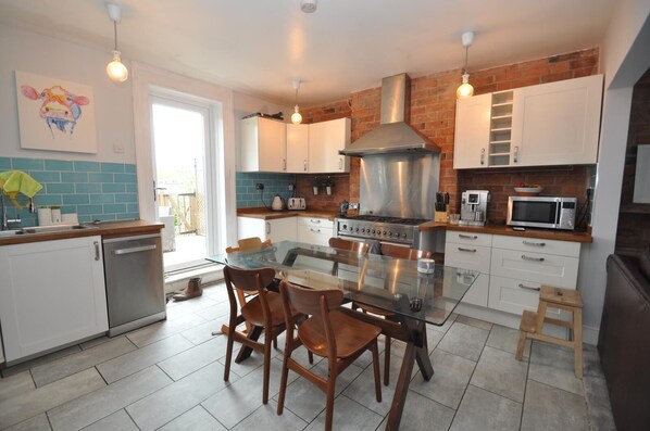Dining room - Frome Hill House (Stroud)