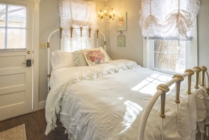 1 Schlafzimmer, Bügeleisen/Bügelbrett, kostenloses WLAN, Bettwäsche