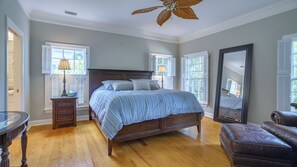 4 habitaciones, tabla de planchar con plancha y wifi gratis 