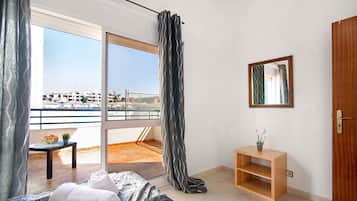 2 habitaciones, wifi gratis y ropa de cama