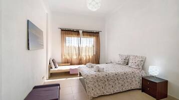 2 chambres, Wi-Fi gratuit, draps fournis