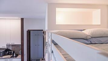 Fer et planche à repasser, Wi-Fi gratuit, draps fournis