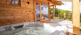 "muckerl Alm" für 4-6 Personen, 2 Separate Schlafzimmer, Terrasse mit Bergblick, Whirlpool, Infrarotliegen