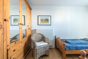 2 bedrooms, WiFi, bed sheets