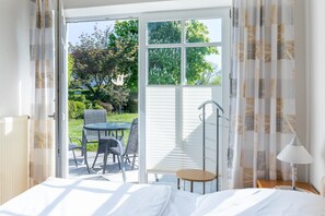 2 عدّة غرف نوم وواي فاي وملاءات أسرّة