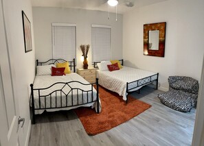 2 chambres, bureau, fer et planche à repasser, Wi-Fi gratuit