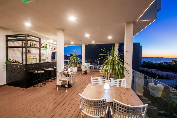 Bar (en la propiedad)