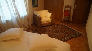 3 室のベッドルーム、WiFi、ベッドシーツ