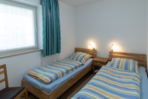1 bedroom, WiFi, bed sheets