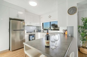Fridge, microwave, oven, stovetop