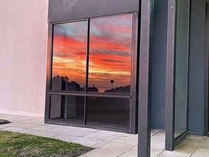 تفاصيل الفندق من الخارج