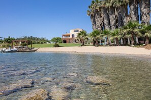 Exterior - Villa Lygia - Beachside Luxury Redefined: by etouri (Rethymno)