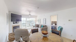 Télévision à écran plat