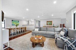 TV - Dunescape Family Retreat (Vincentia)