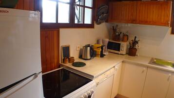 Réfrigérateur, micro-ondes, lave-vaisselle