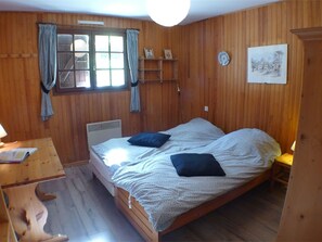 5 bedrooms