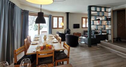Bright chalet near lake, 80m from slopes, family calm