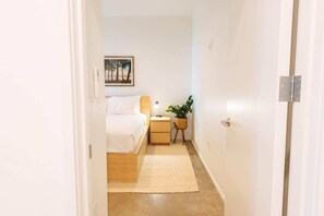 6 bedrooms, iron/ironing board, travel cot, free WiFi