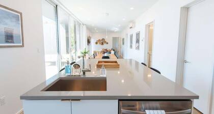 6BR Modern Duplex · Walk to Downtown Egg Harbor