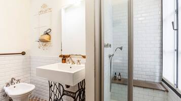 Dusche, Bidet