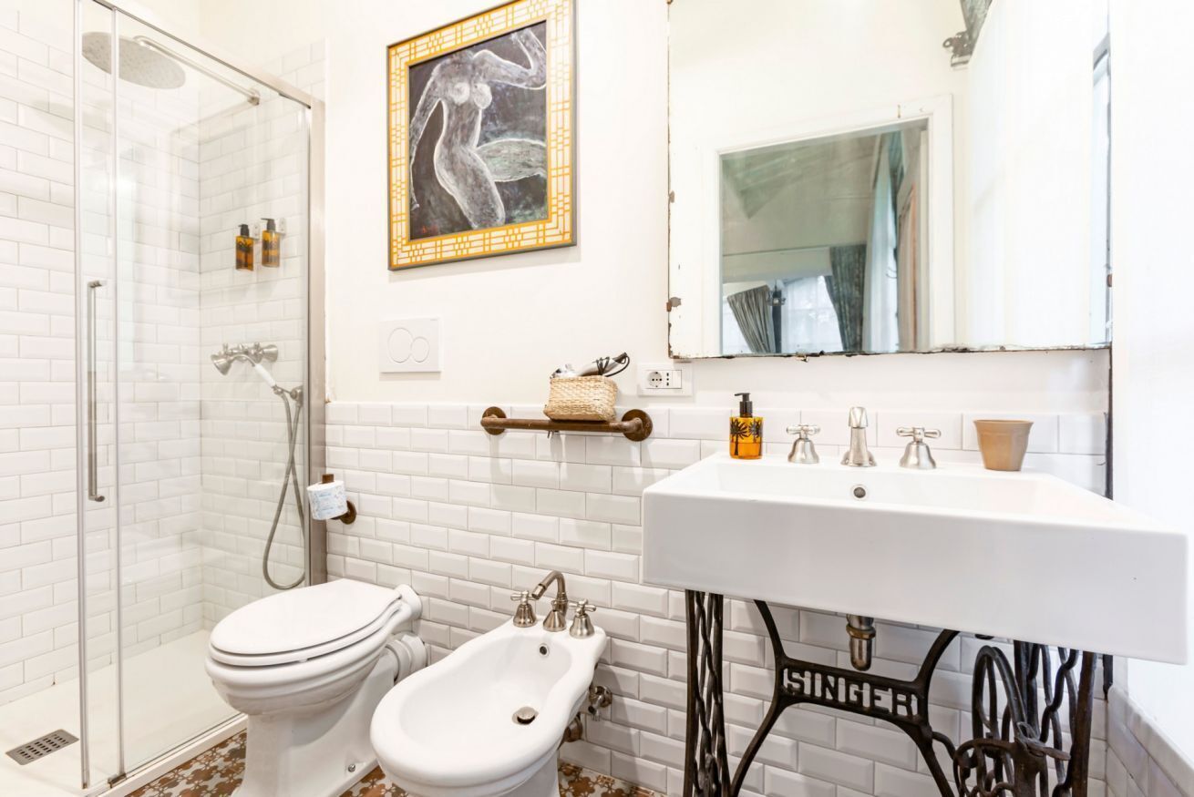 Shower, bidet