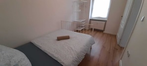 2 bedrooms, free WiFi, bed sheets - Nice apartment close to Leipzig (Zeitz)