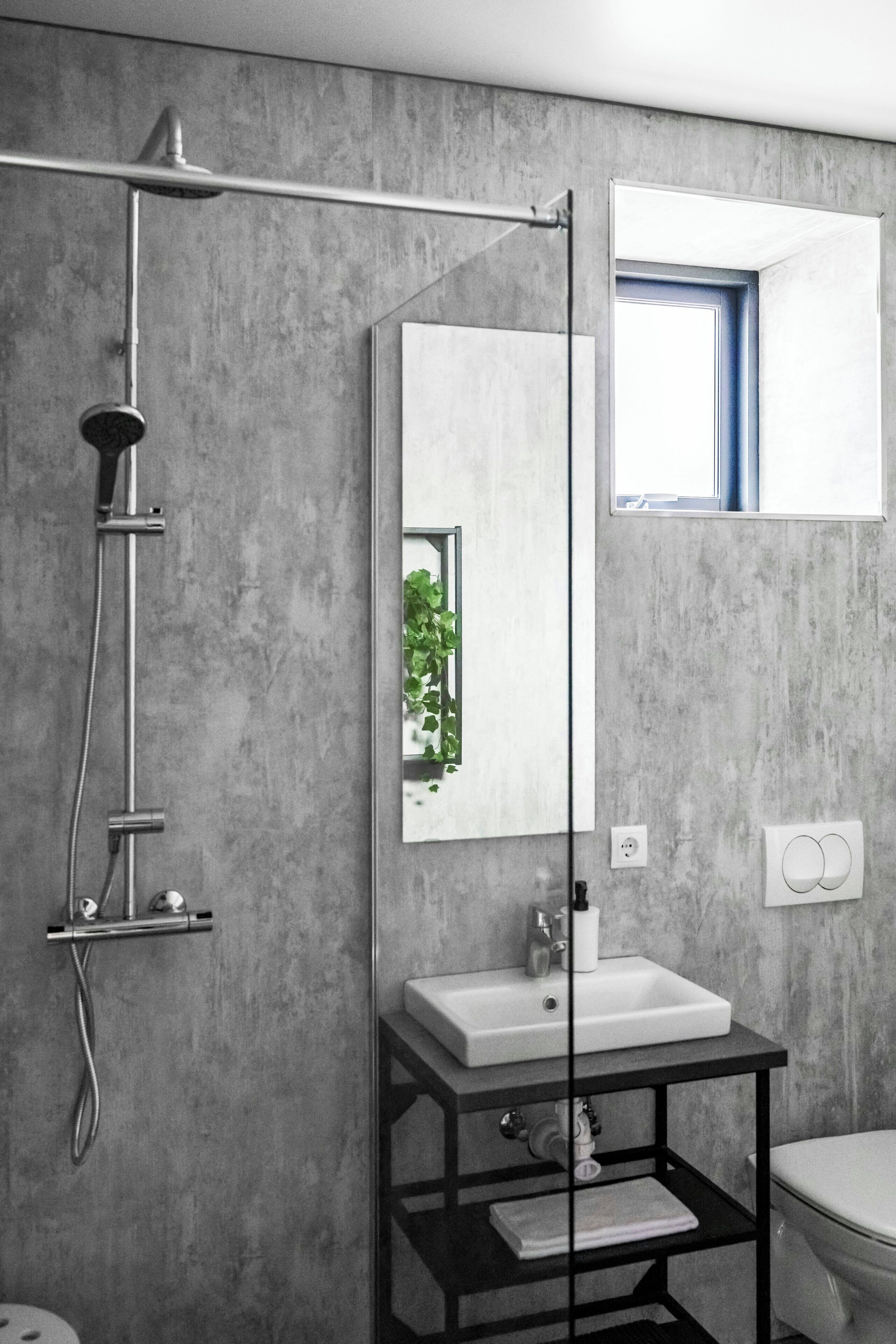 Buồng tắm vòi sen, vòi sen thủy lực, máy sấy tóc, khăn tắm 