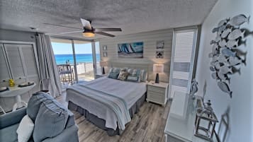 1 dormitorio, tabla de planchar con plancha, wifi y ropa de cama