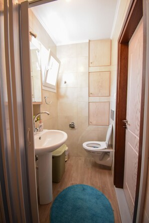 Bathroom - Private House Niki (Kalimnos)