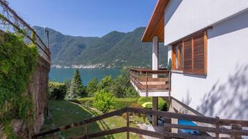 Family Villa, Multiple Bedrooms, 2 Bathrooms, Lakeside (Villa Marilyn) | Property grounds