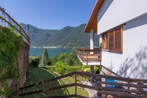 Villa familiare, camere multiple, 2 bagni, lato lago (Villa Marilyn) | Parco della struttura