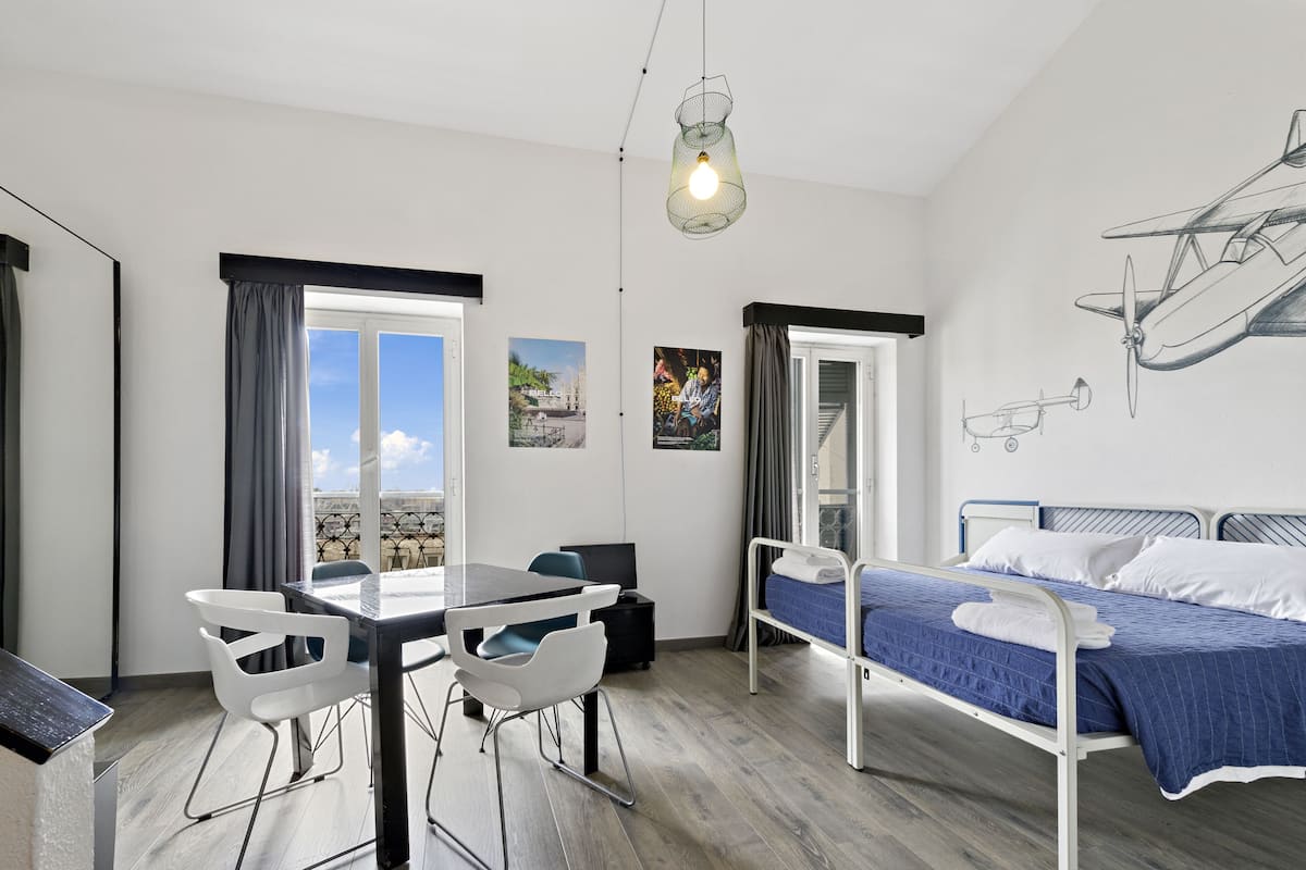 Minibar, desk, free WiFi, bed sheets