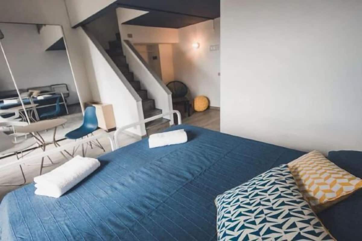 Minibar, bureau, Wi-Fi gratuit, draps fournis