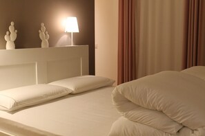 1 bedroom, free WiFi, bed sheets - BB95 - Your Home Away From Home (Ragusa)