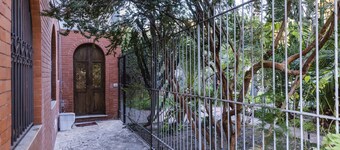 Euphorbia Apartments