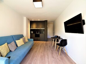 Smart TV - Rambla Suite Estudio (Alicante (Alacant))