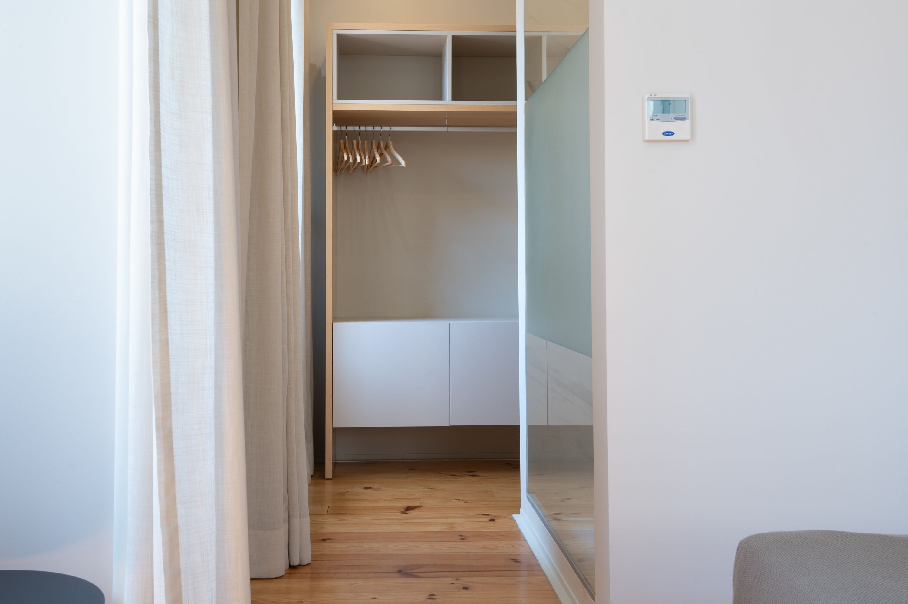 premier twin room | 1 bedroom, in-room safe, free wifi, bed sheets