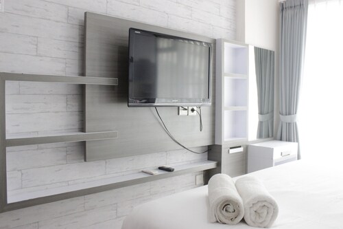 Strategic & Stylish Studio Gateway Pasteur Apartment near Pasteur Exit Toll
