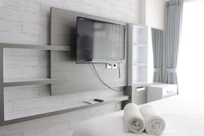 Strategic & Stylish Studio Gateway Pasteur Apartment near Pasteur Exit Toll